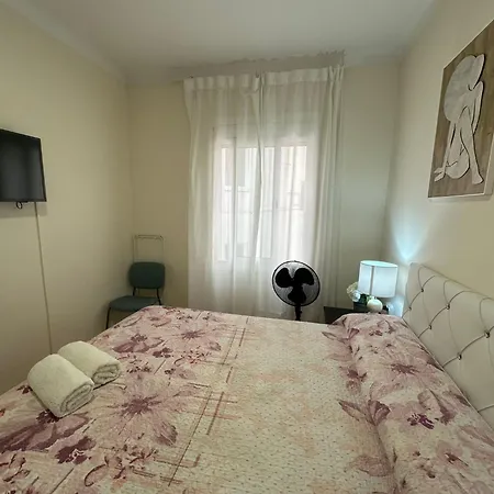 Valencia Bed & Breakfast *